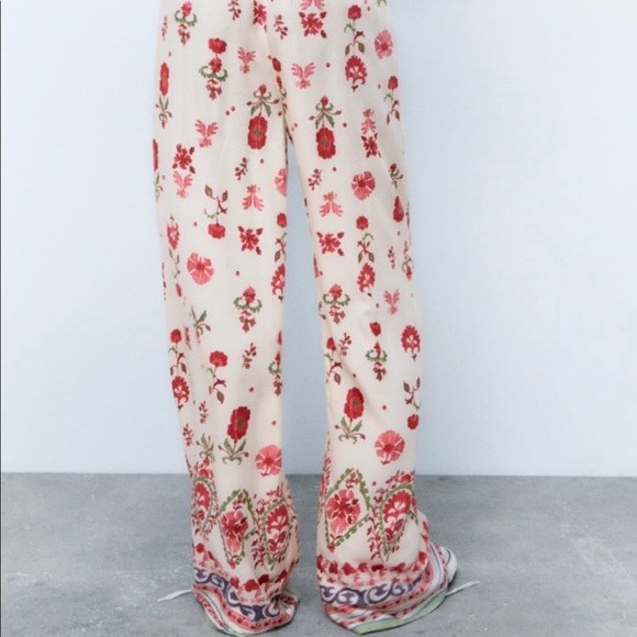 Printed Zara pajama set - Picture 2 of 5